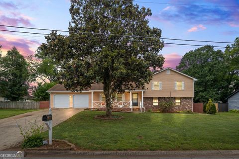 618 Summerville DR Lawrenceville GA 30046