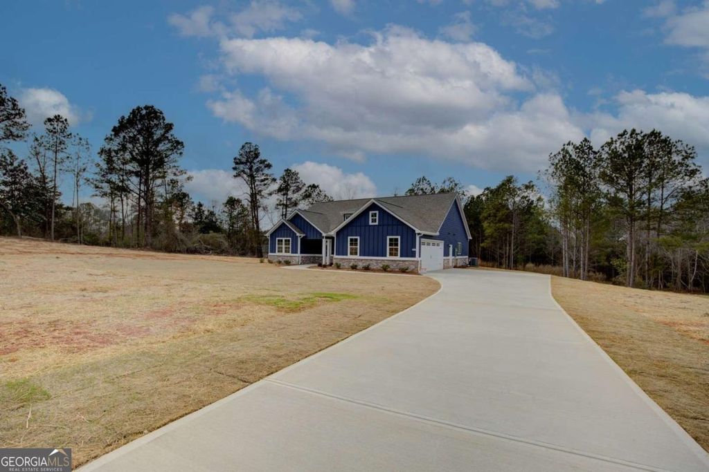 Photo of 658 Campbell Road, Covington, GA 30014 (MLS # 10695805)