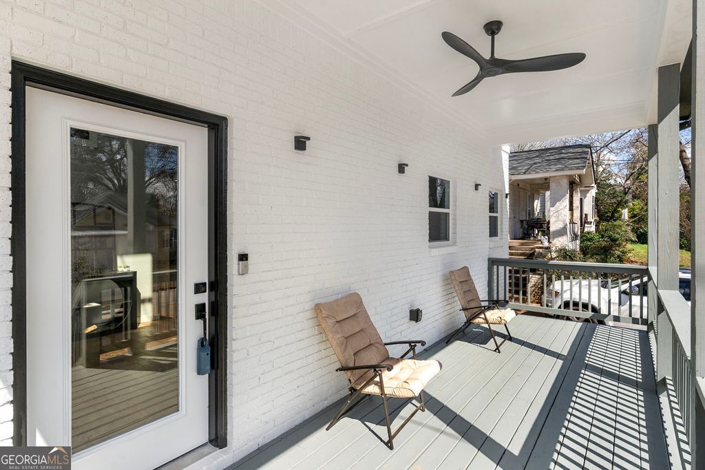 Photo of 959 Woodbourne Drive SW, Atlanta, GA 30310 (MLS # 10702532)