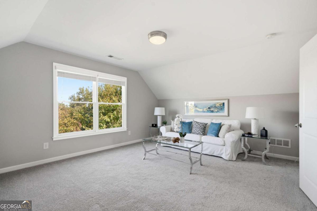 Dupont Commons - Residential