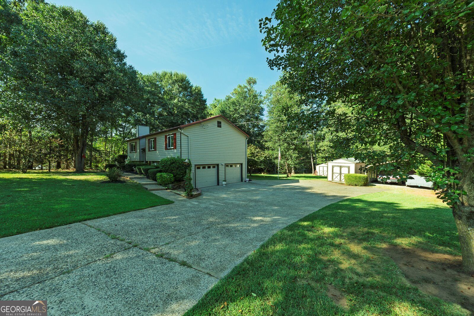 101 Holly Creek CT