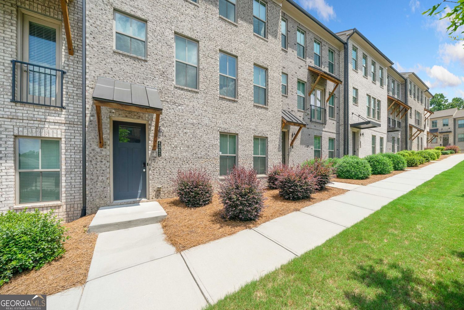 Doraville, Georgia 30360, United States, 4 Bedrooms Bedrooms, ,4 BathroomsBathrooms,Residential,Active,169409