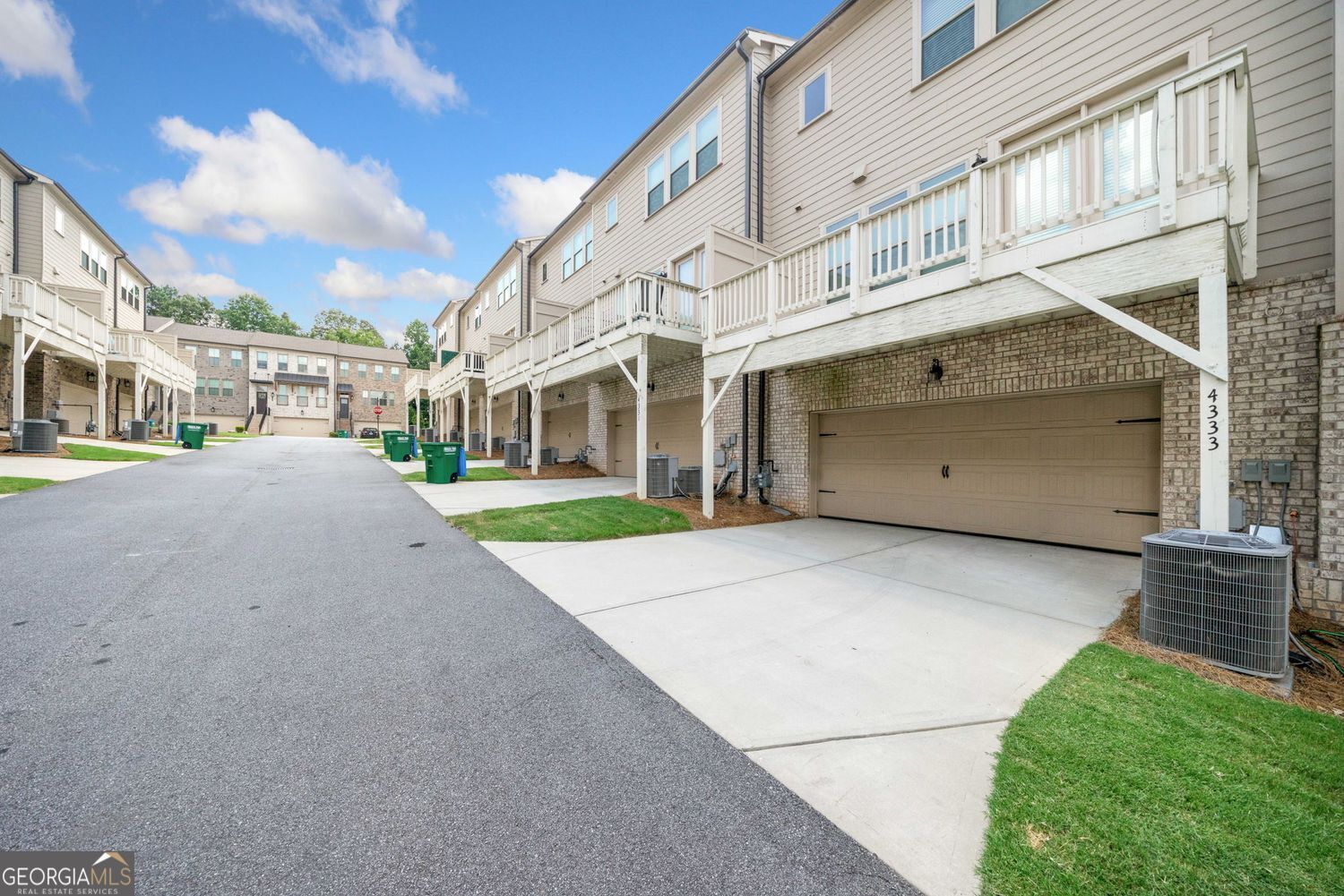 Doraville, Georgia 30360, United States, 4 Bedrooms Bedrooms, ,4 BathroomsBathrooms,Residential,Active,169409