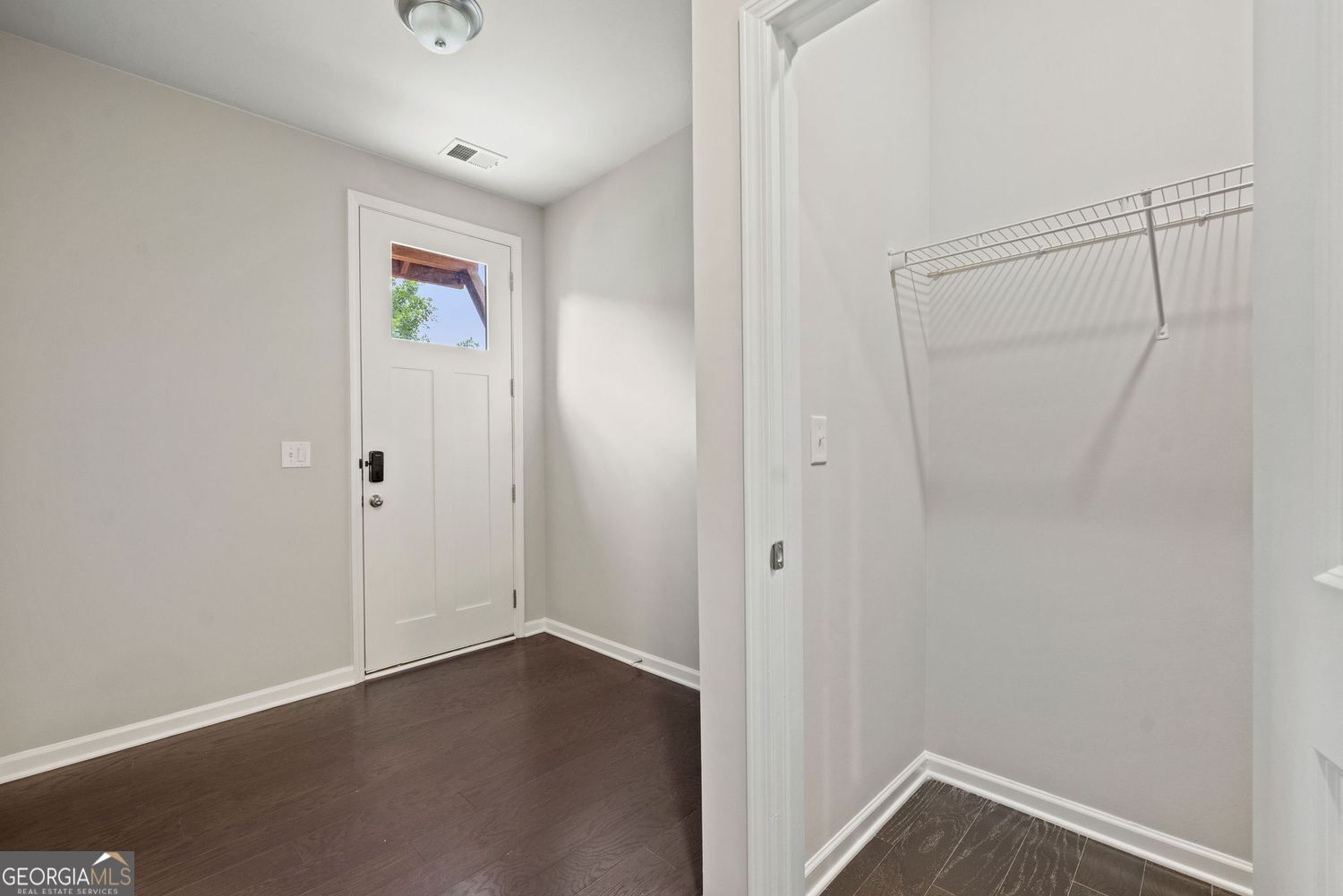 Doraville, Georgia 30360, United States, 4 Bedrooms Bedrooms, ,4 BathroomsBathrooms,Residential,Active,169409