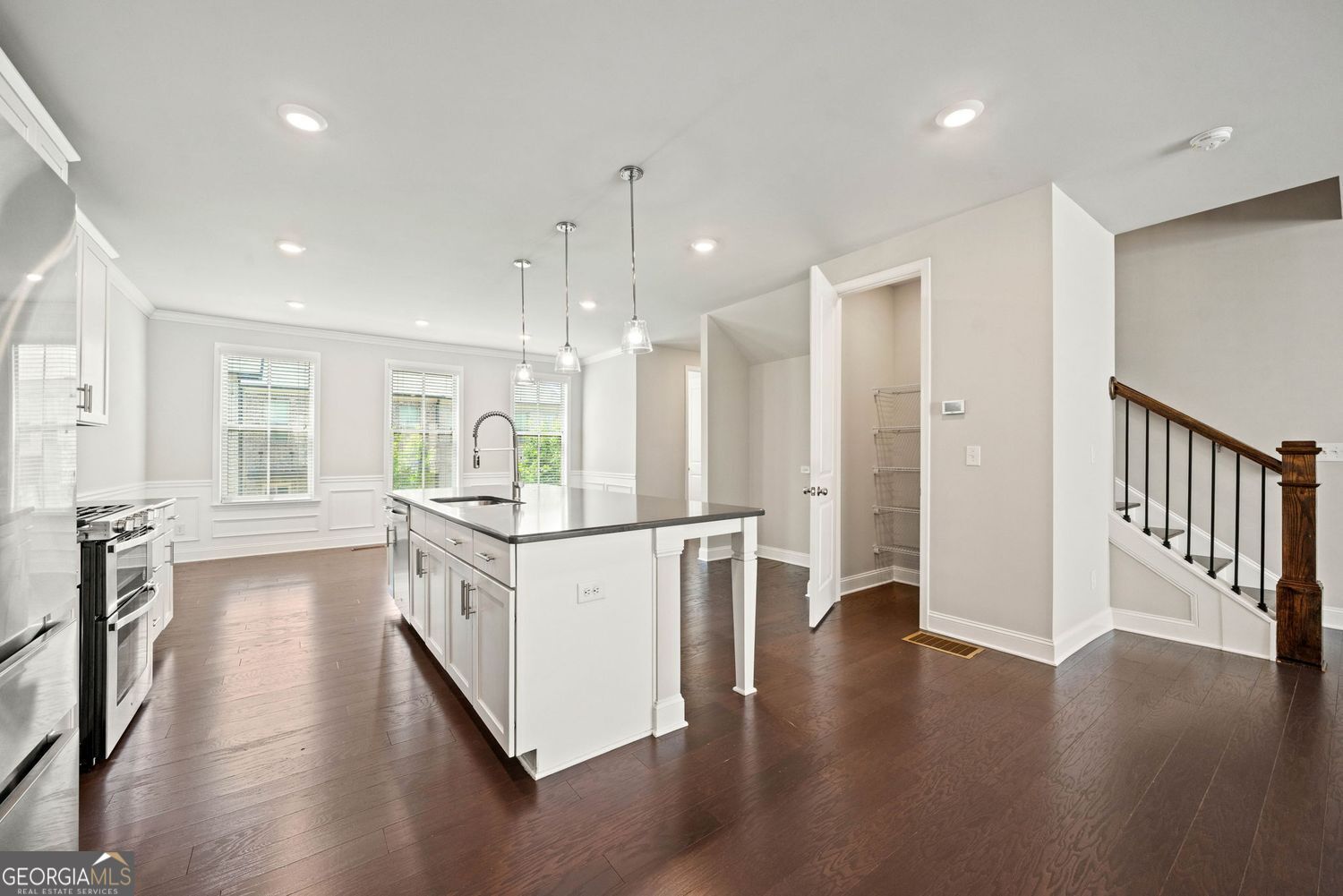 Doraville, Georgia 30360, United States, 4 Bedrooms Bedrooms, ,4 BathroomsBathrooms,Residential,Active,169409