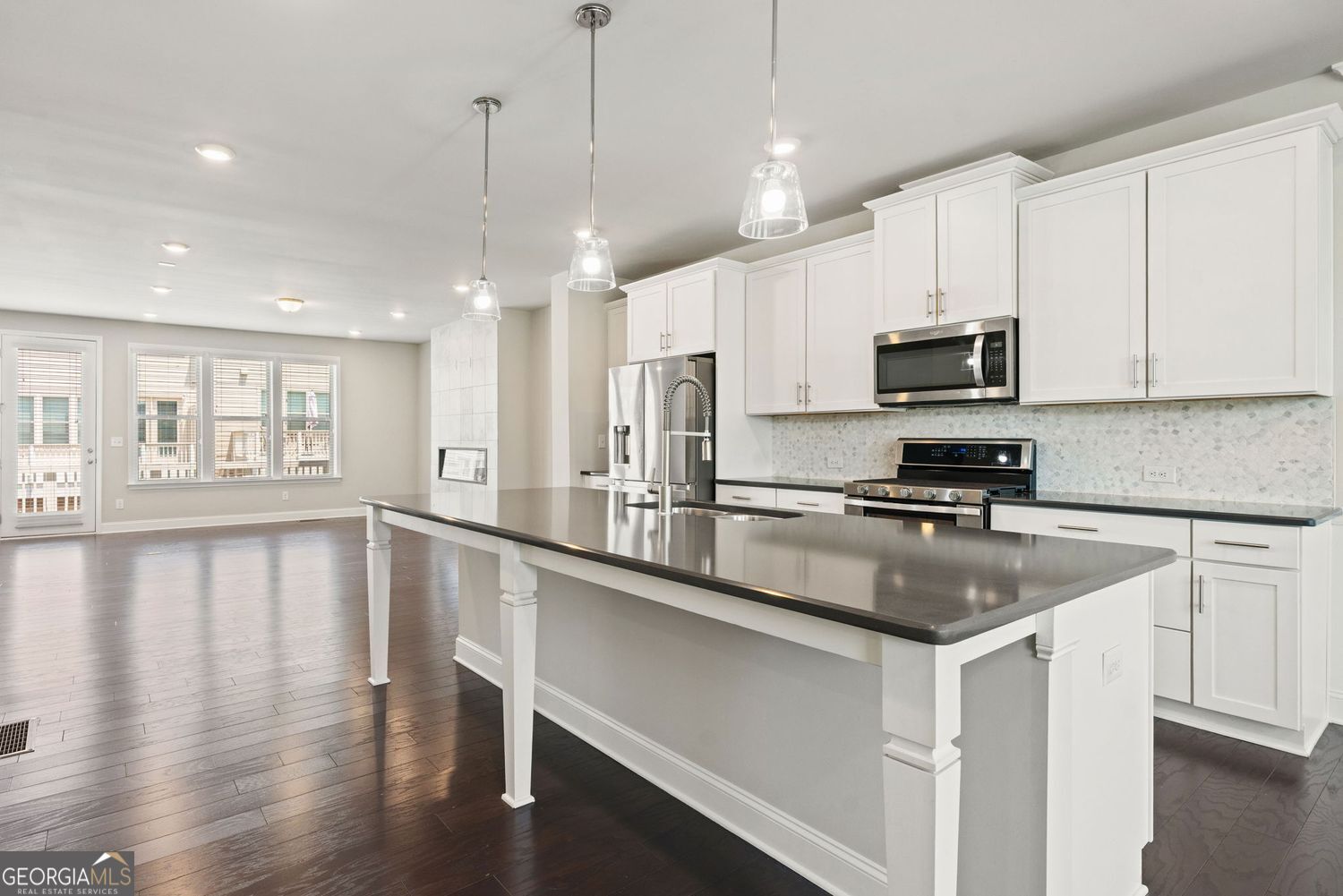 Doraville, Georgia 30360, United States, 4 Bedrooms Bedrooms, ,4 BathroomsBathrooms,Residential,Active,169409