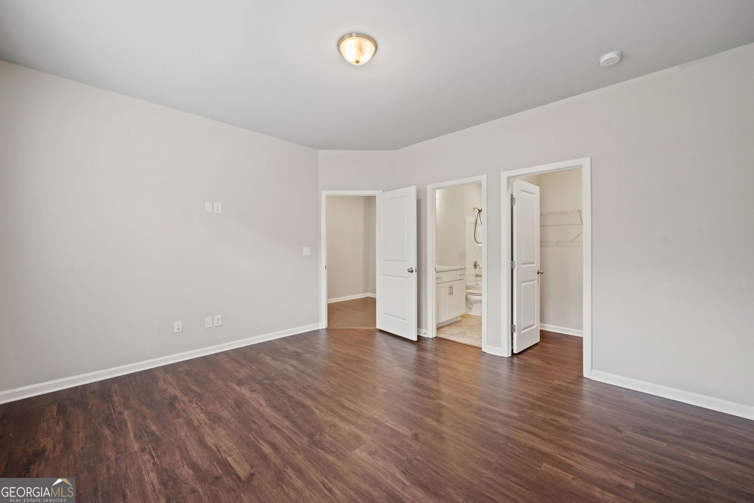 Doraville, Georgia 30360, United States, 4 Bedrooms Bedrooms, ,4 BathroomsBathrooms,Residential,Active,169409