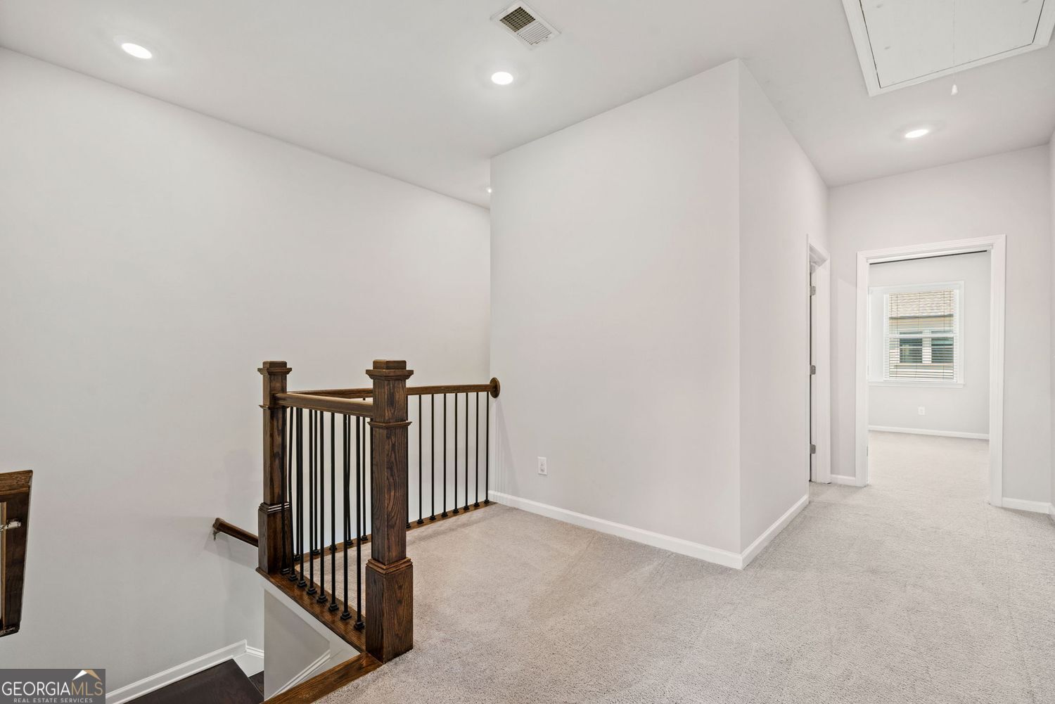 Doraville, Georgia 30360, United States, 4 Bedrooms Bedrooms, ,4 BathroomsBathrooms,Residential,Active,169409