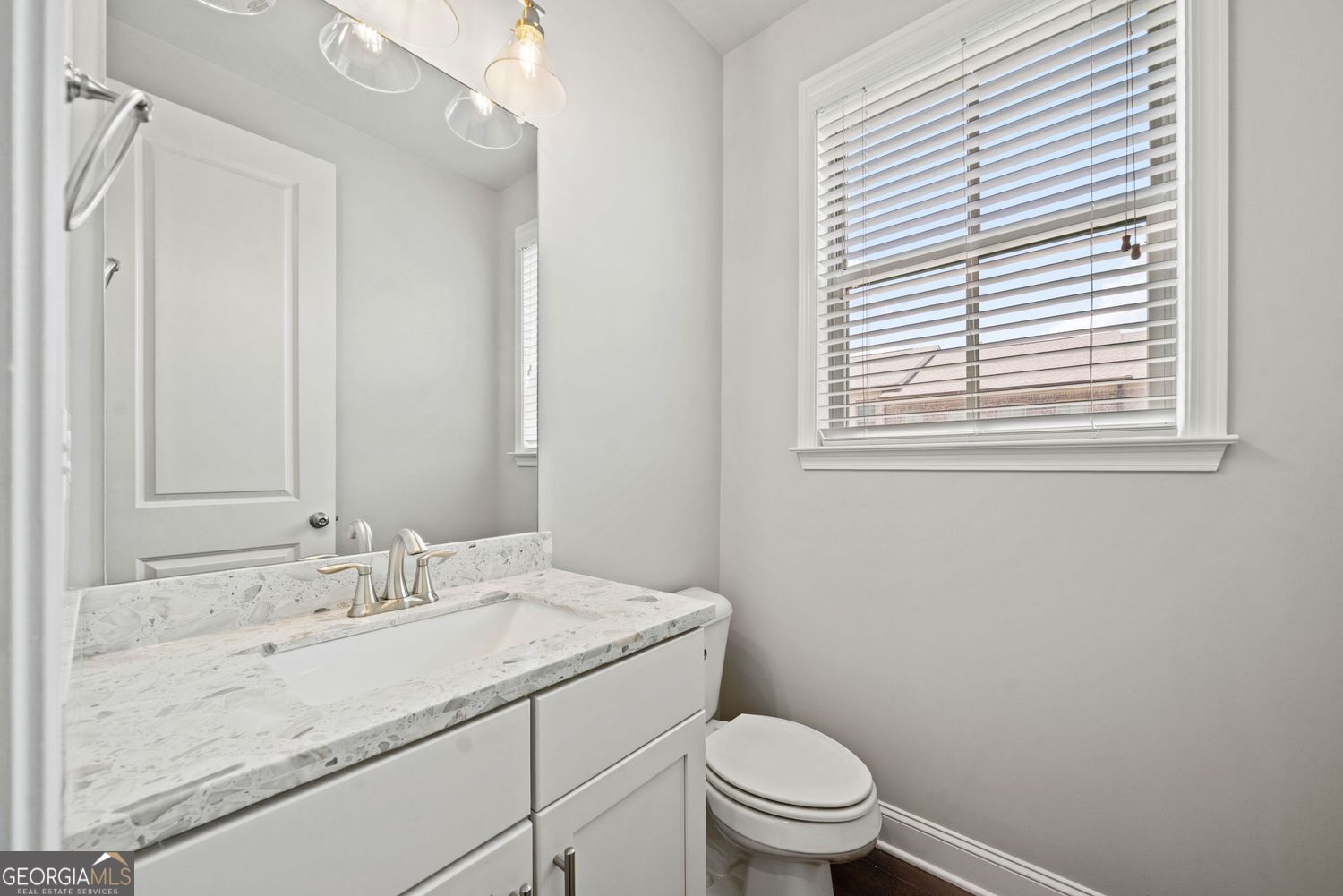 Doraville, Georgia 30360, United States, 4 Bedrooms Bedrooms, ,4 BathroomsBathrooms,Residential,Active,169409