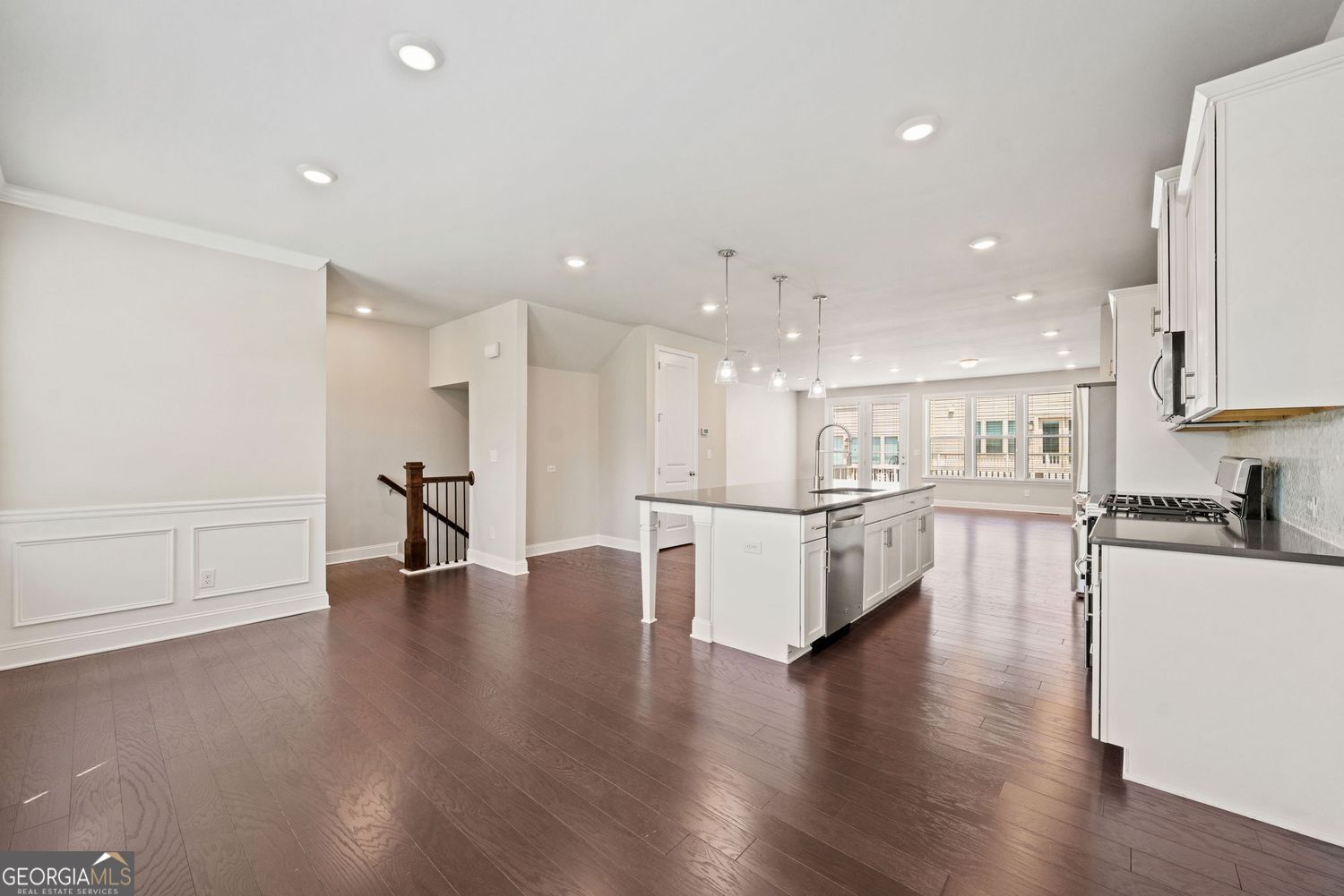 Doraville, Georgia 30360, United States, 4 Bedrooms Bedrooms, ,4 BathroomsBathrooms,Residential,Active,169409