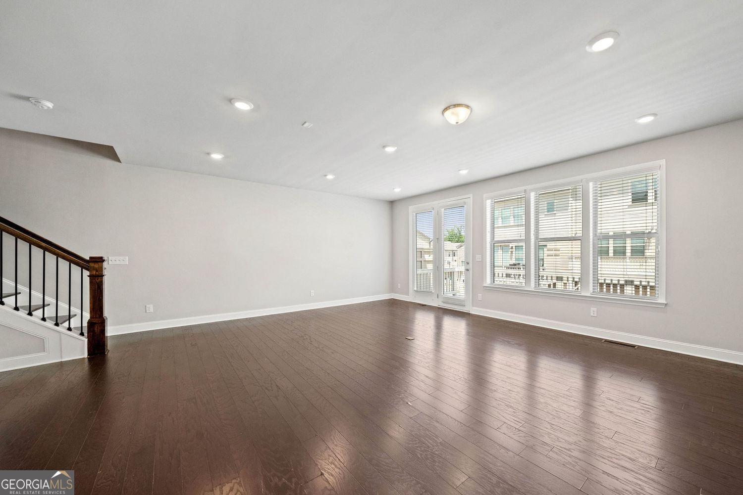 Doraville, Georgia 30360, United States, 4 Bedrooms Bedrooms, ,4 BathroomsBathrooms,Residential,Active,169409