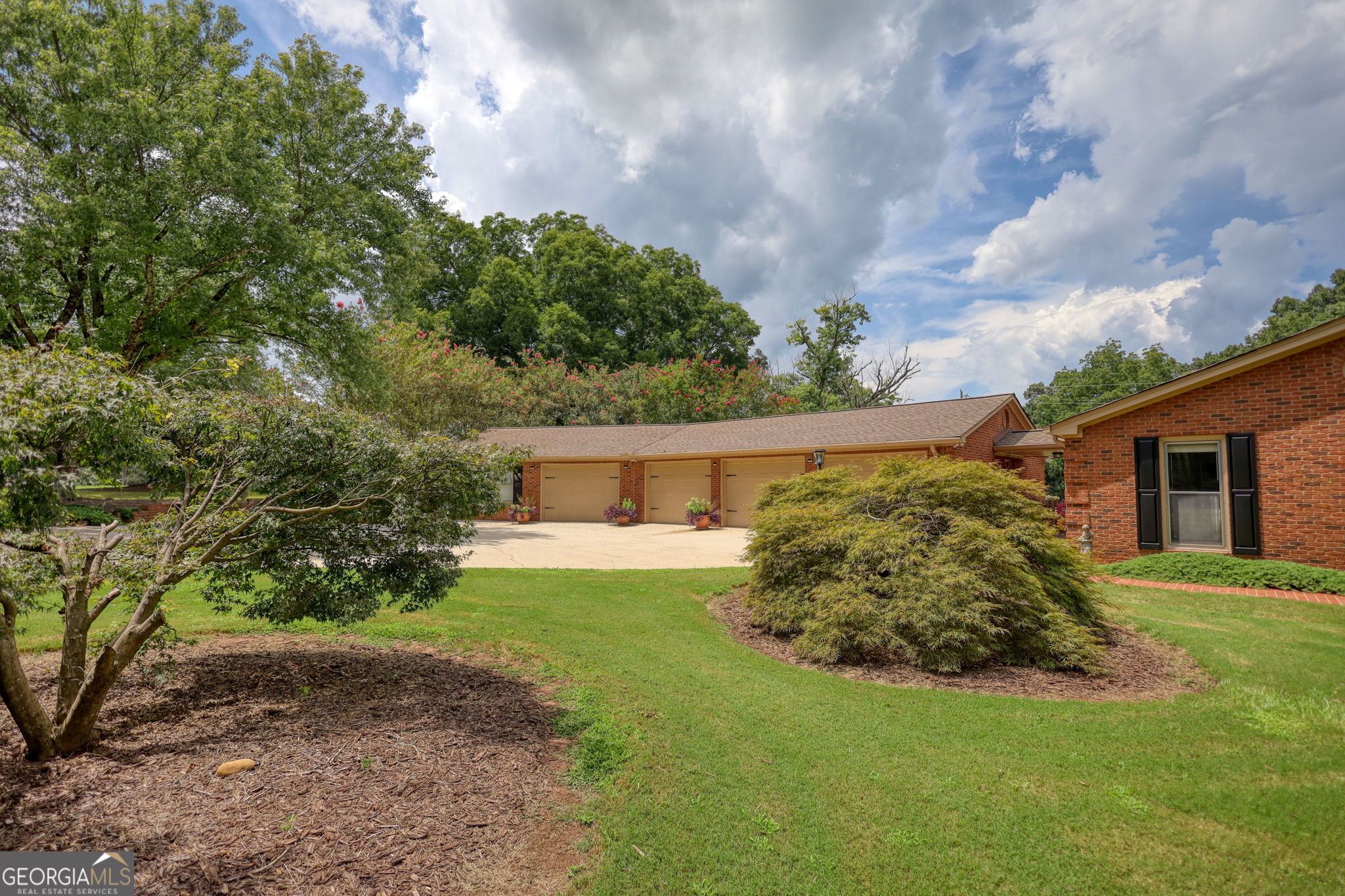 3331 Highway 213