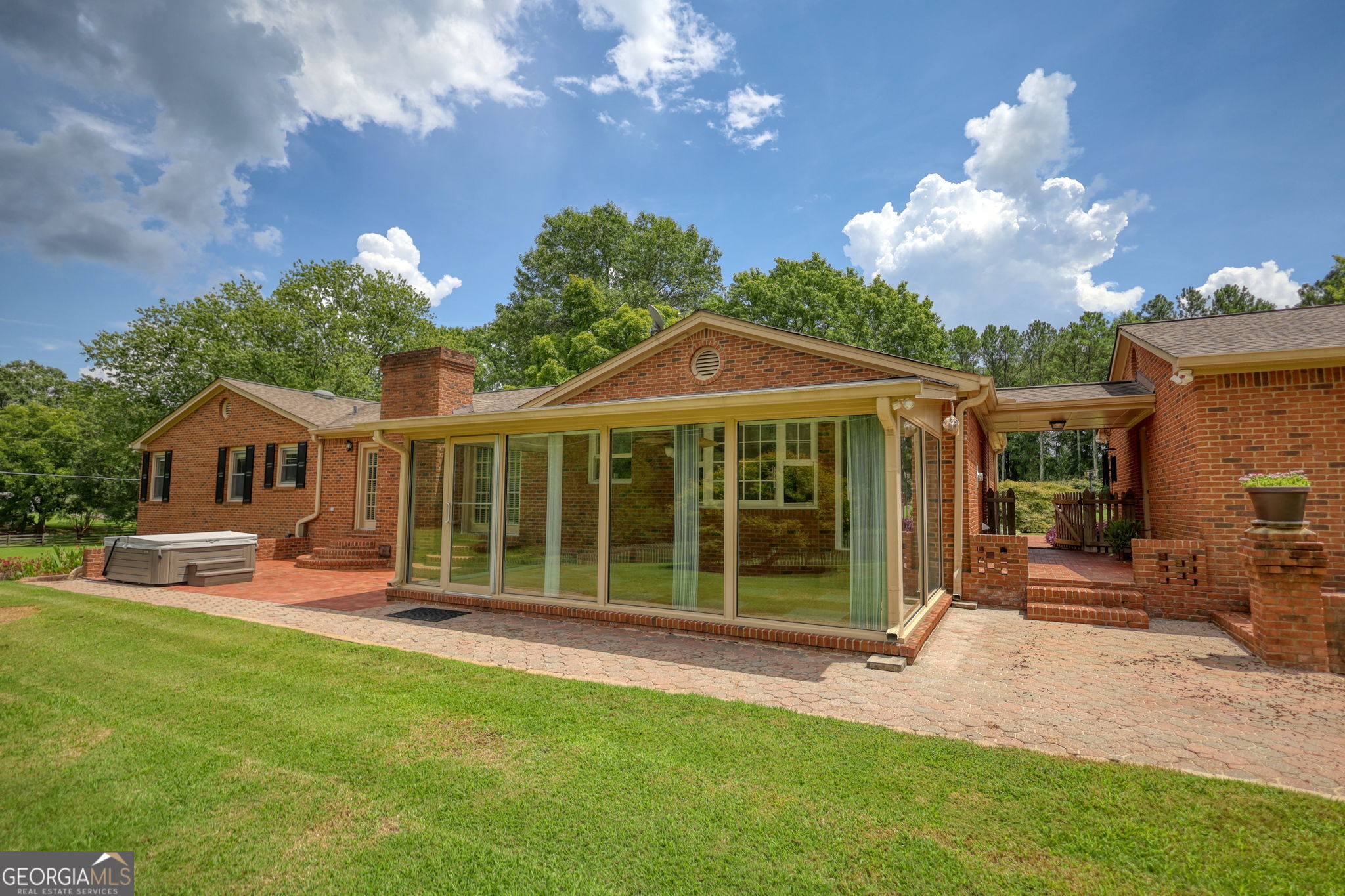 3331 Highway 213