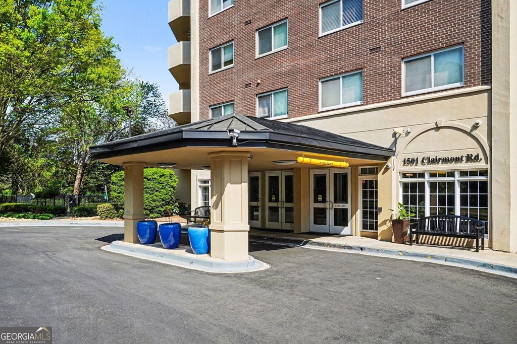 Photo of 1501 Clairmont Road #224, Decatur, GA 30033 (MLS # 10724714)