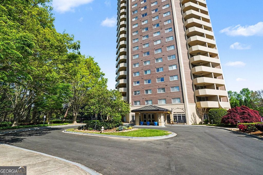 Photo of 1501 Clairmont Road #224, Decatur, GA 30033 (MLS # 10724714)