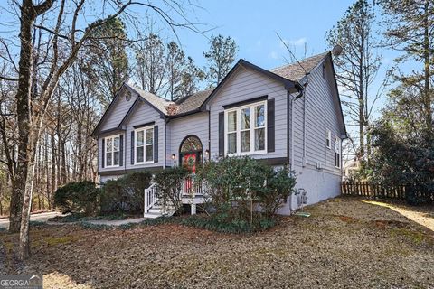 82 Maplewood CT Acworth GA 30101