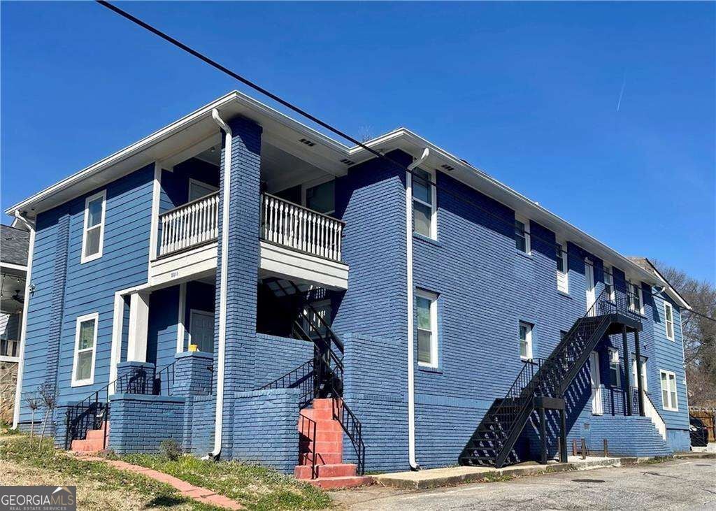 Photo of 1155 Lucile Avenue SW, Atlanta, GA 30310 (MLS # 10835415)