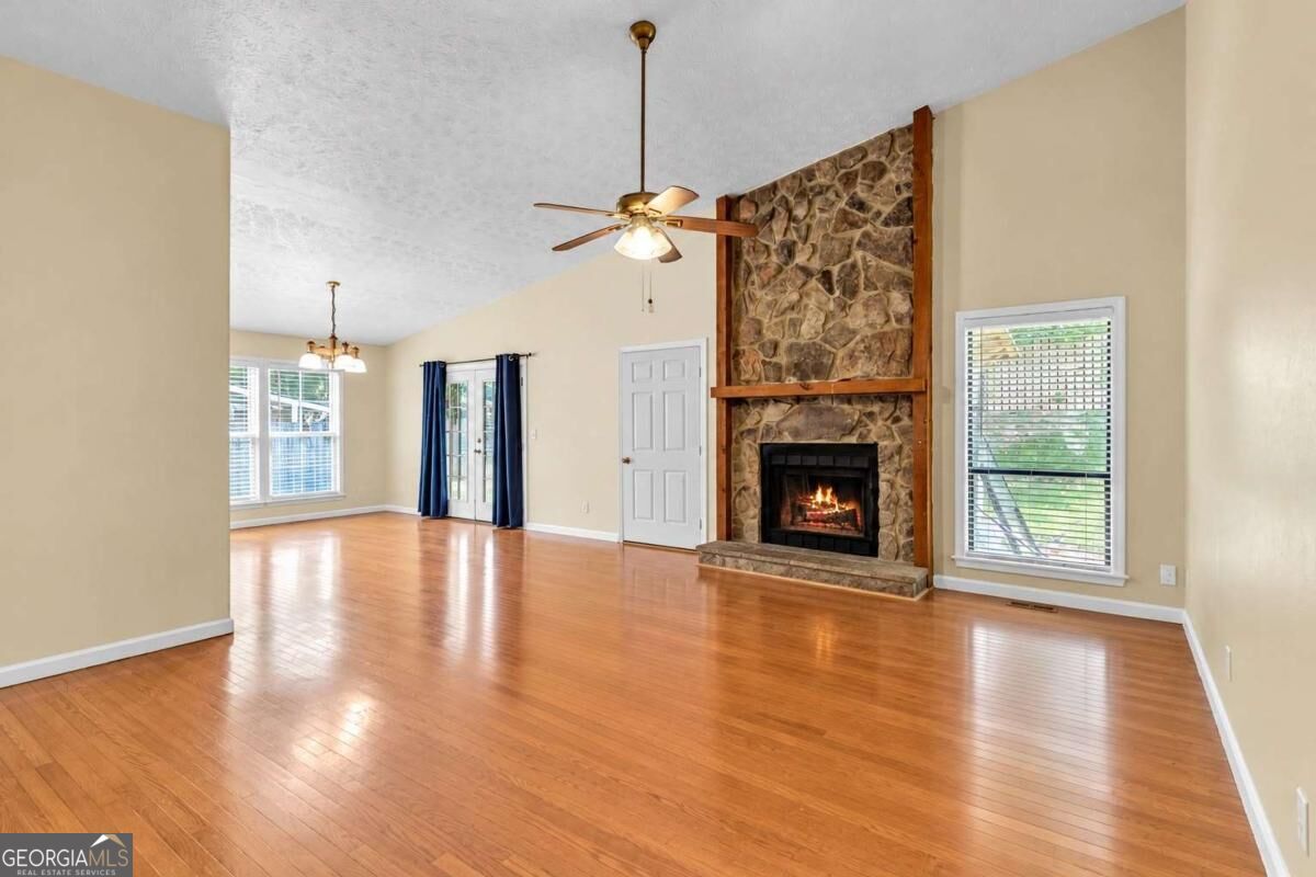 1376 Peninsula TRCE