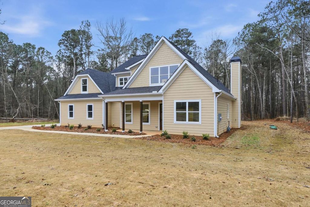 Photo of 370 Harbour Shores Drive, Jackson, GA 30233 (MLS # 10687423)