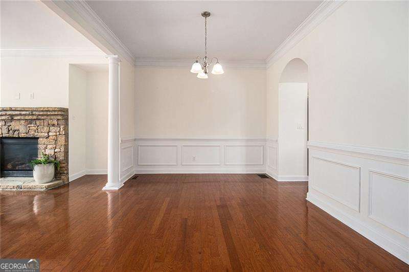 1935 Cobblestone CIR NE