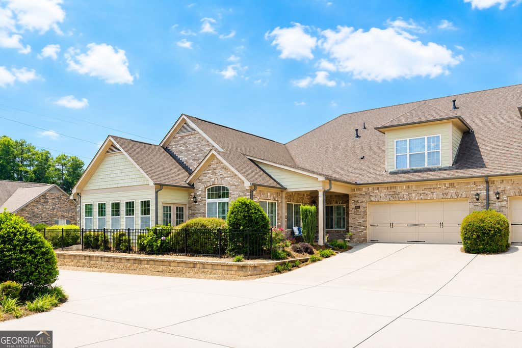 Photo of 6129 Brookhaven Circle, Johns Creek, GA 30097 (MLS # 10818145)
