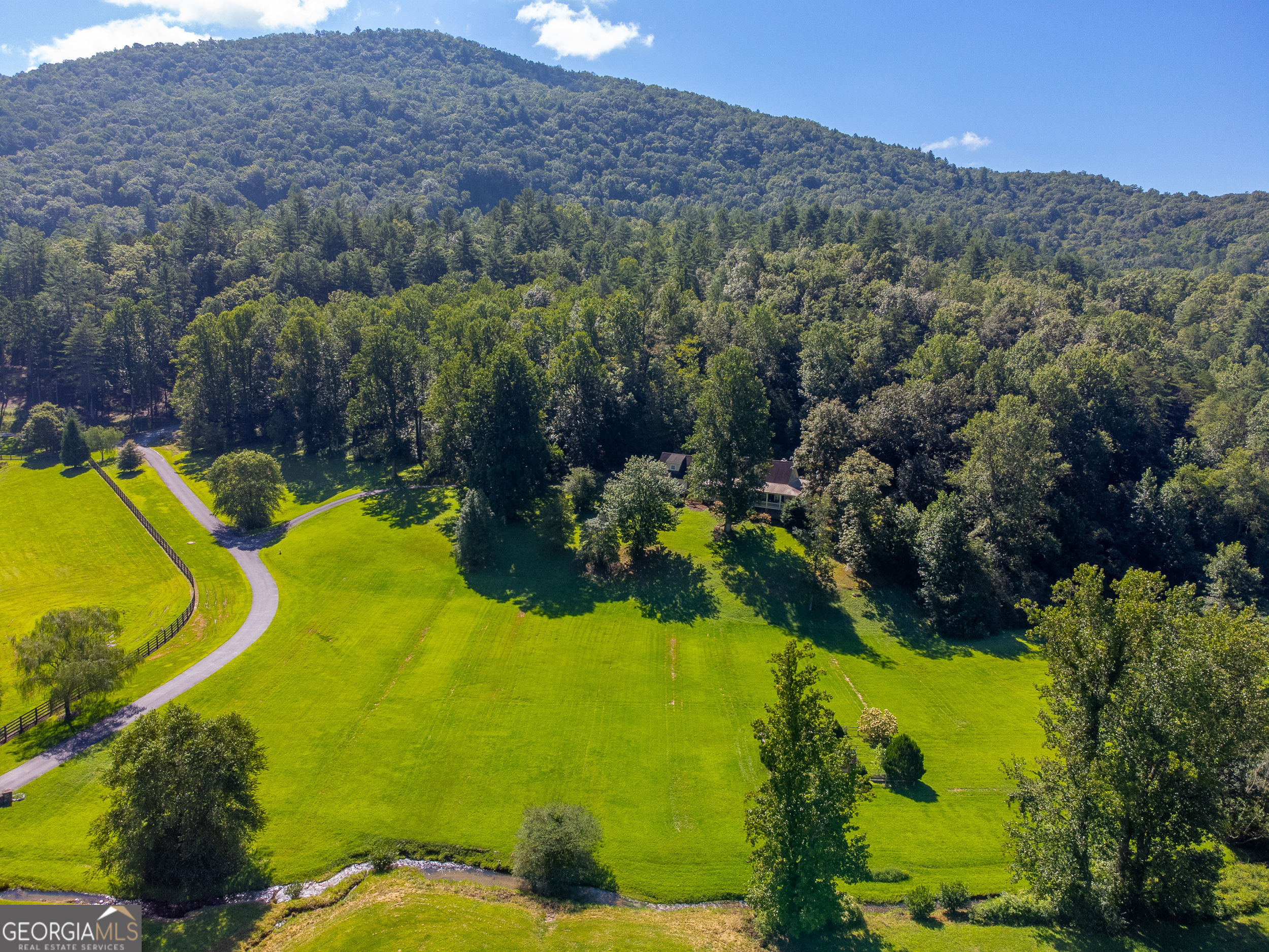 166 Harrington CT