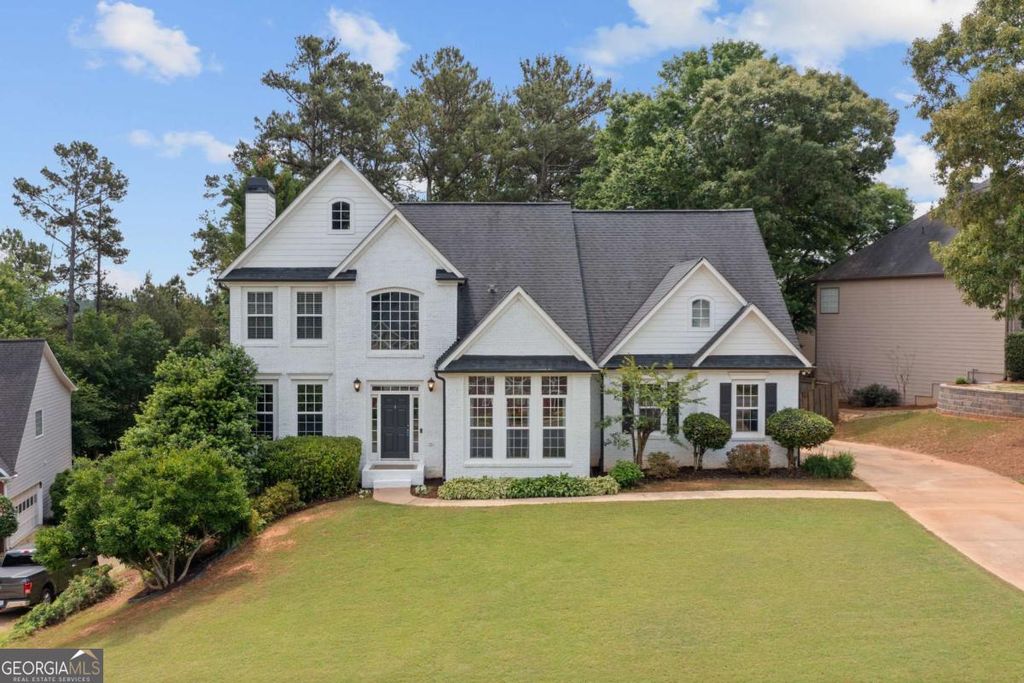 Photo of 243 Ribbon Leaf View, Suwanee, GA 30024 (MLS # 10763717)