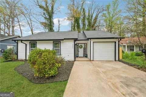 6035 Creekford DR Lithonia GA 30058