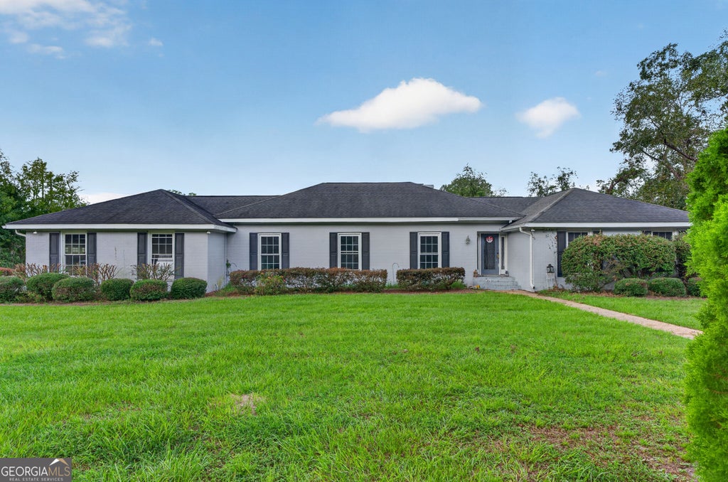 Photo of 2501 Mahan Drive, Waycross, GA 31501 (MLS # 10848890)