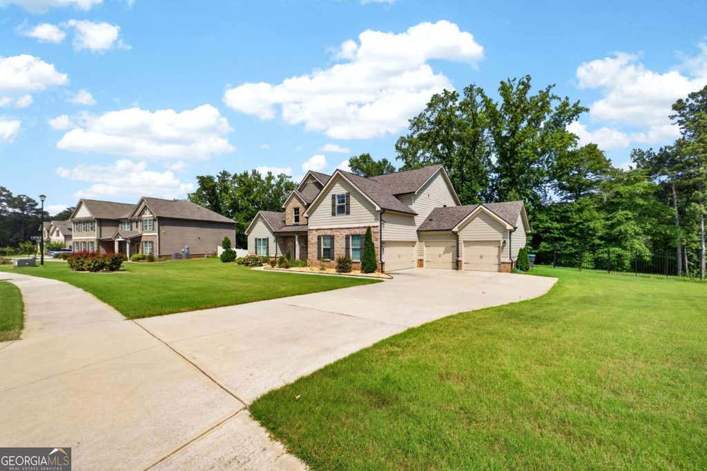 Photo of 208 Seth Terrace, Mcdonough, GA 30252 (MLS # 10813310)