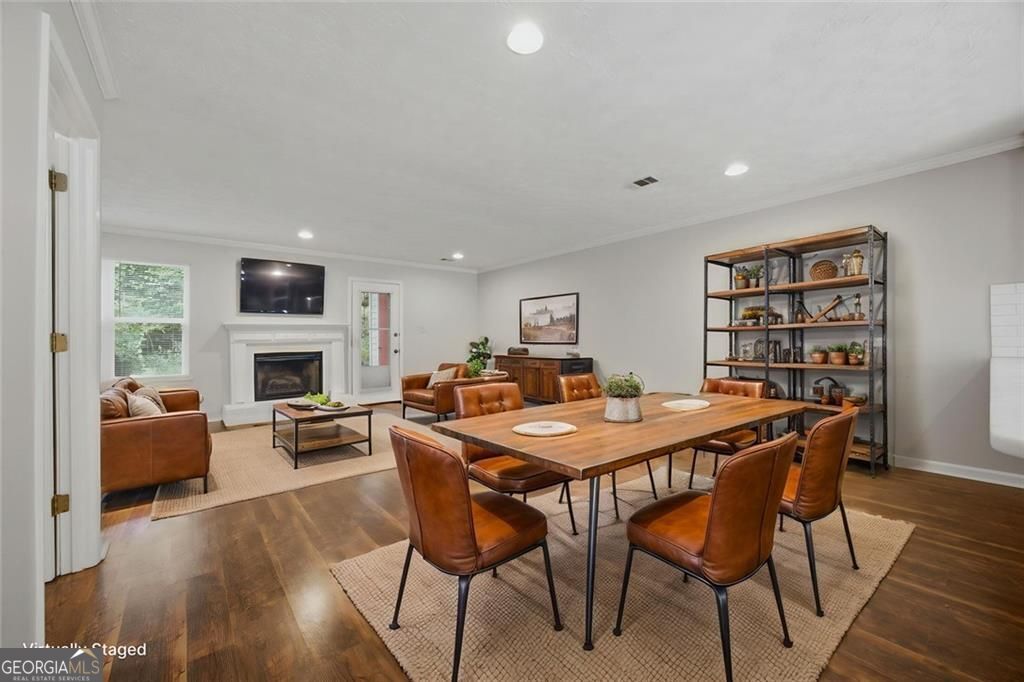 2270 Newport LNDG