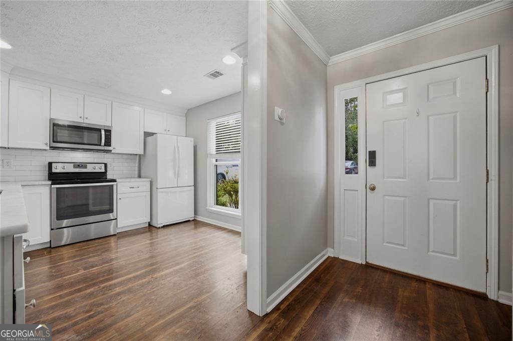 2270 Newport LNDG
