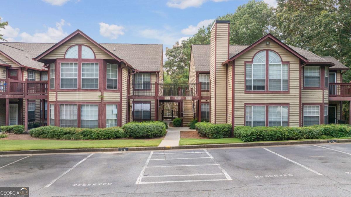 Rivermont Village - Residential