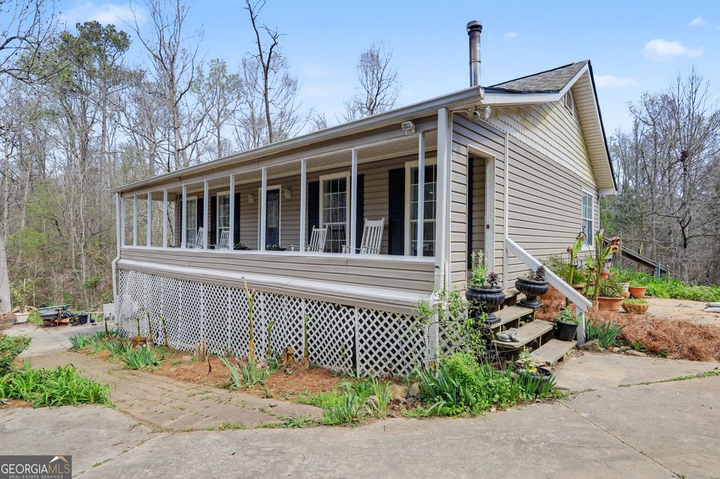 Photo of 376 Doe Lane, Mansfield, GA 30055 (MLS # 10718662)