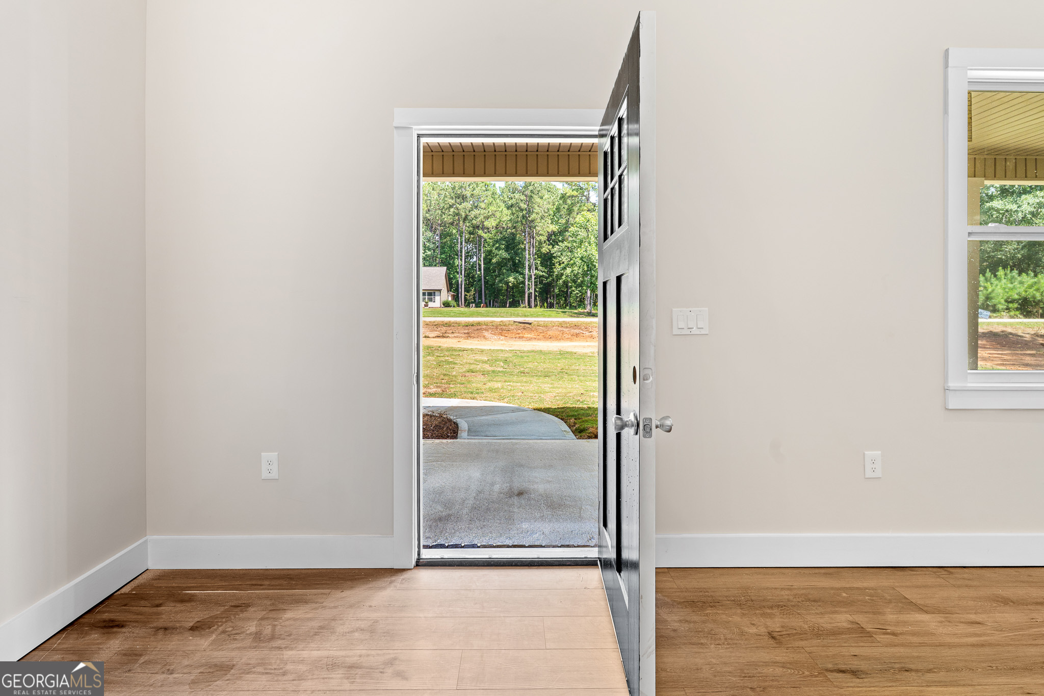 Barnesville, Georgia 30204, United States, 4 Bedrooms Bedrooms, ,3 BathroomsBathrooms,Residential,Active,205768