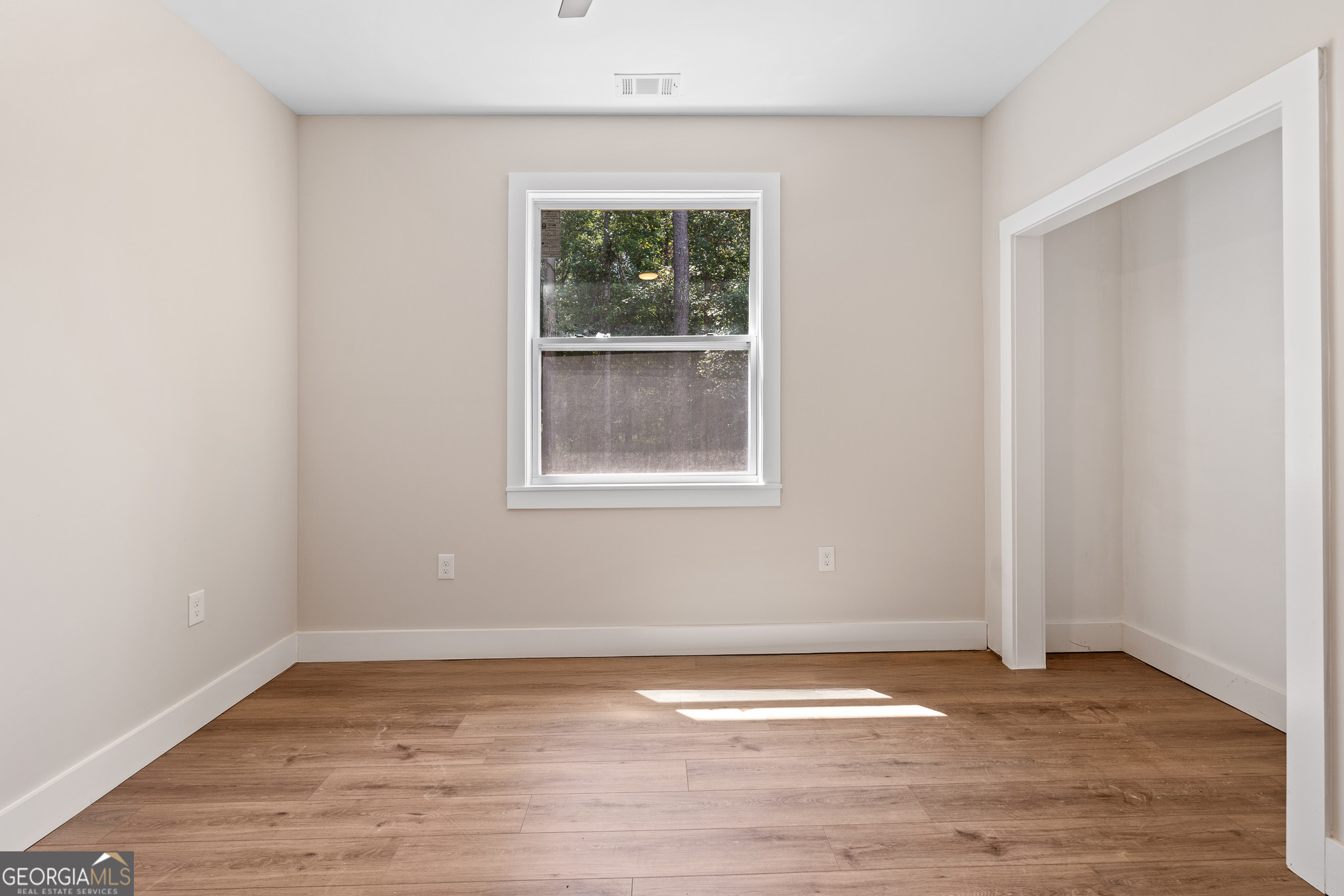 Barnesville, Georgia 30204, United States, 4 Bedrooms Bedrooms, ,3 BathroomsBathrooms,Residential,Active,205768