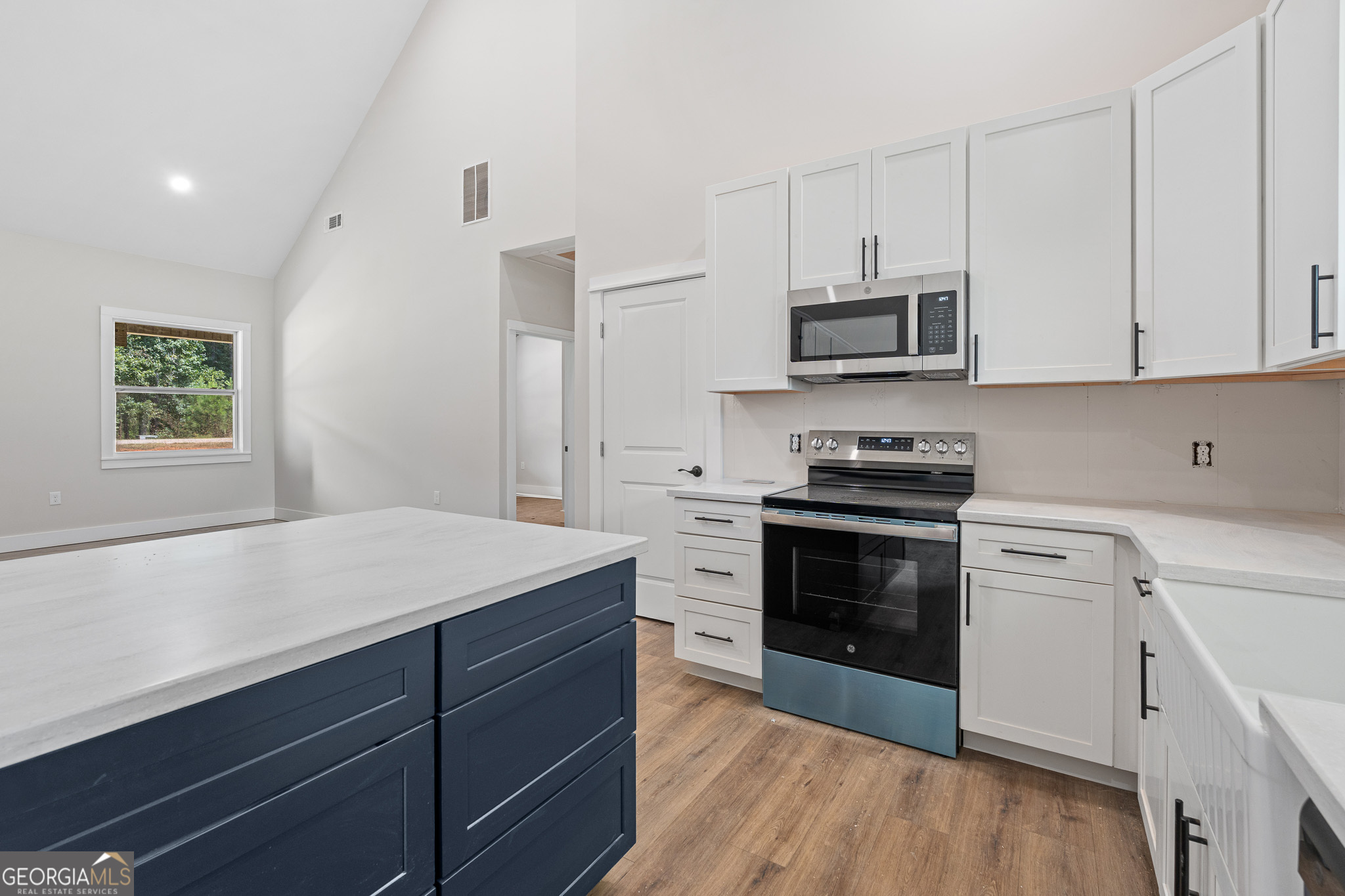 Barnesville, Georgia 30204, United States, 4 Bedrooms Bedrooms, ,3 BathroomsBathrooms,Residential,Active,205768