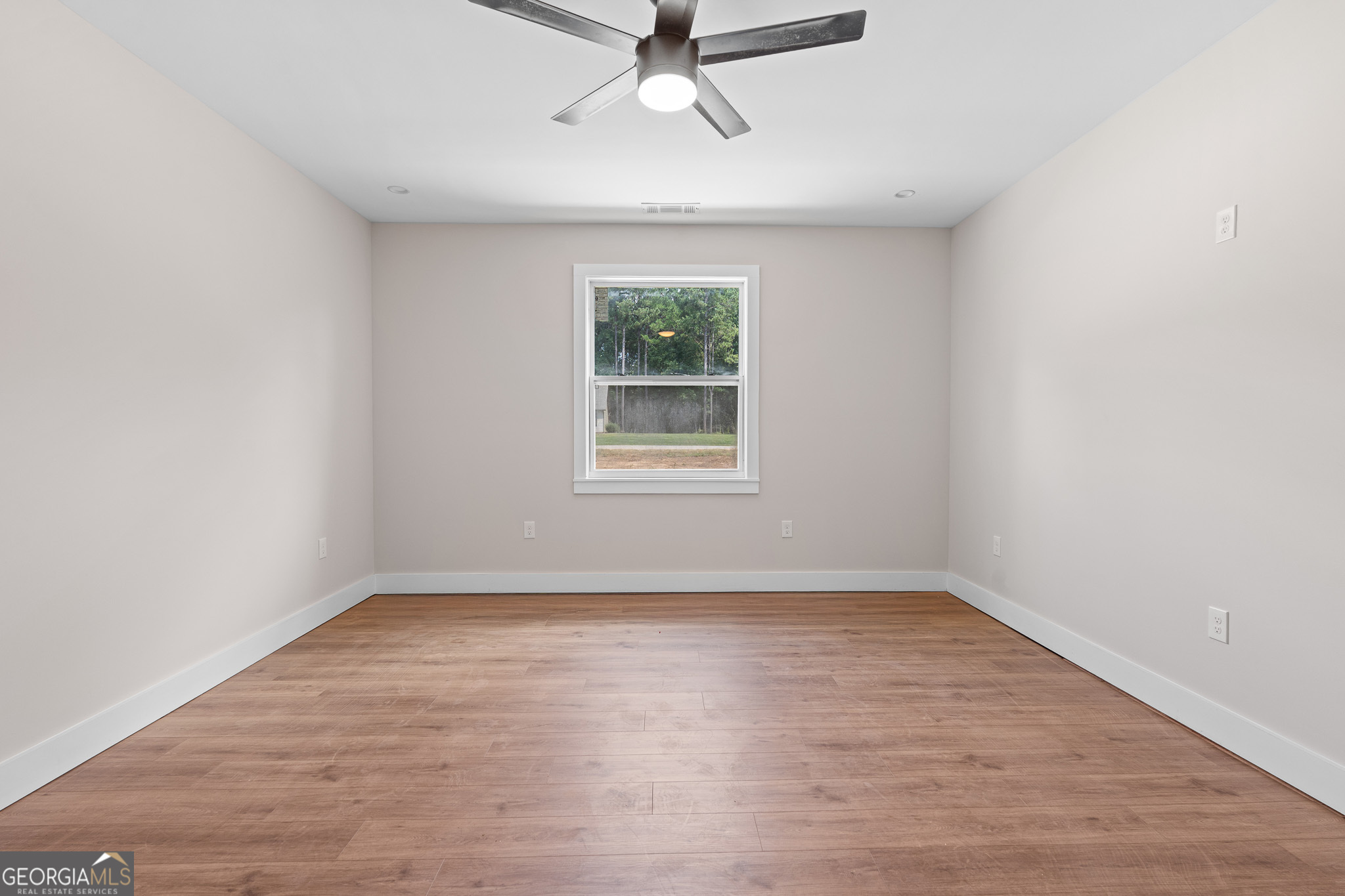 Barnesville, Georgia 30204, United States, 4 Bedrooms Bedrooms, ,3 BathroomsBathrooms,Residential,Active,205768