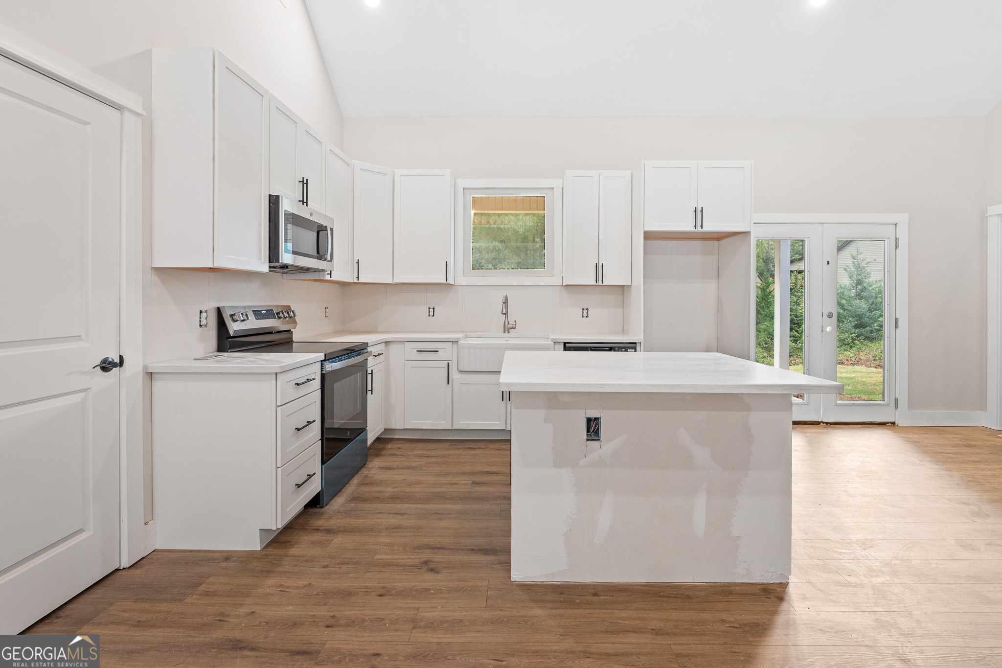 Barnesville, Georgia 30204, United States, 4 Bedrooms Bedrooms, ,3 BathroomsBathrooms,Residential,Active,205768