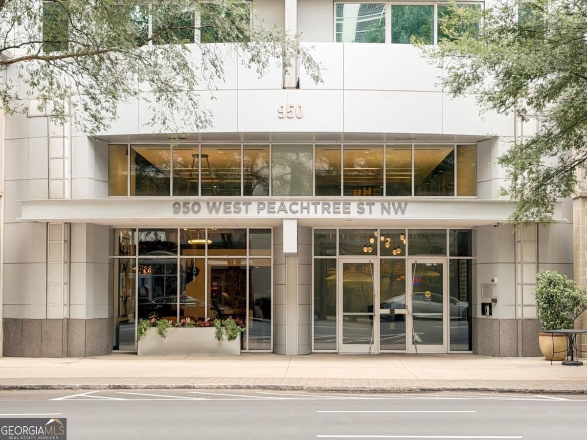 950 W Peachtree ST NW 913