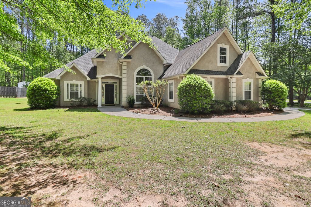Photo of 15 Abby Court, Sharpsburg, GA 30277 (MLS # 10764927)
