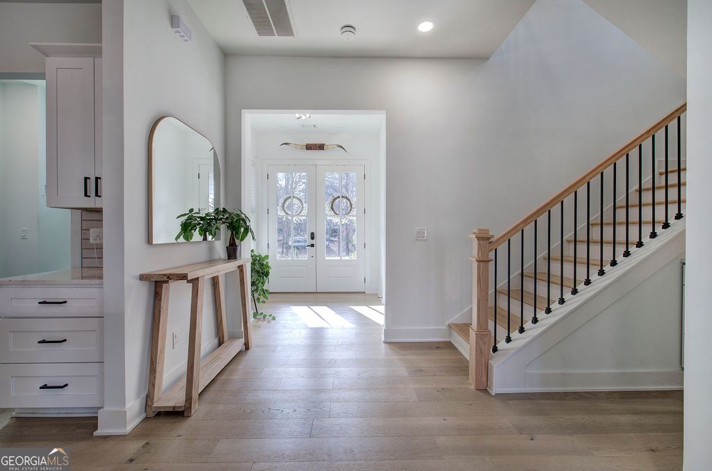 Photo of 81 Summit Ridge Circle SE, Cartersville, GA 30120 (MLS # 10655700)