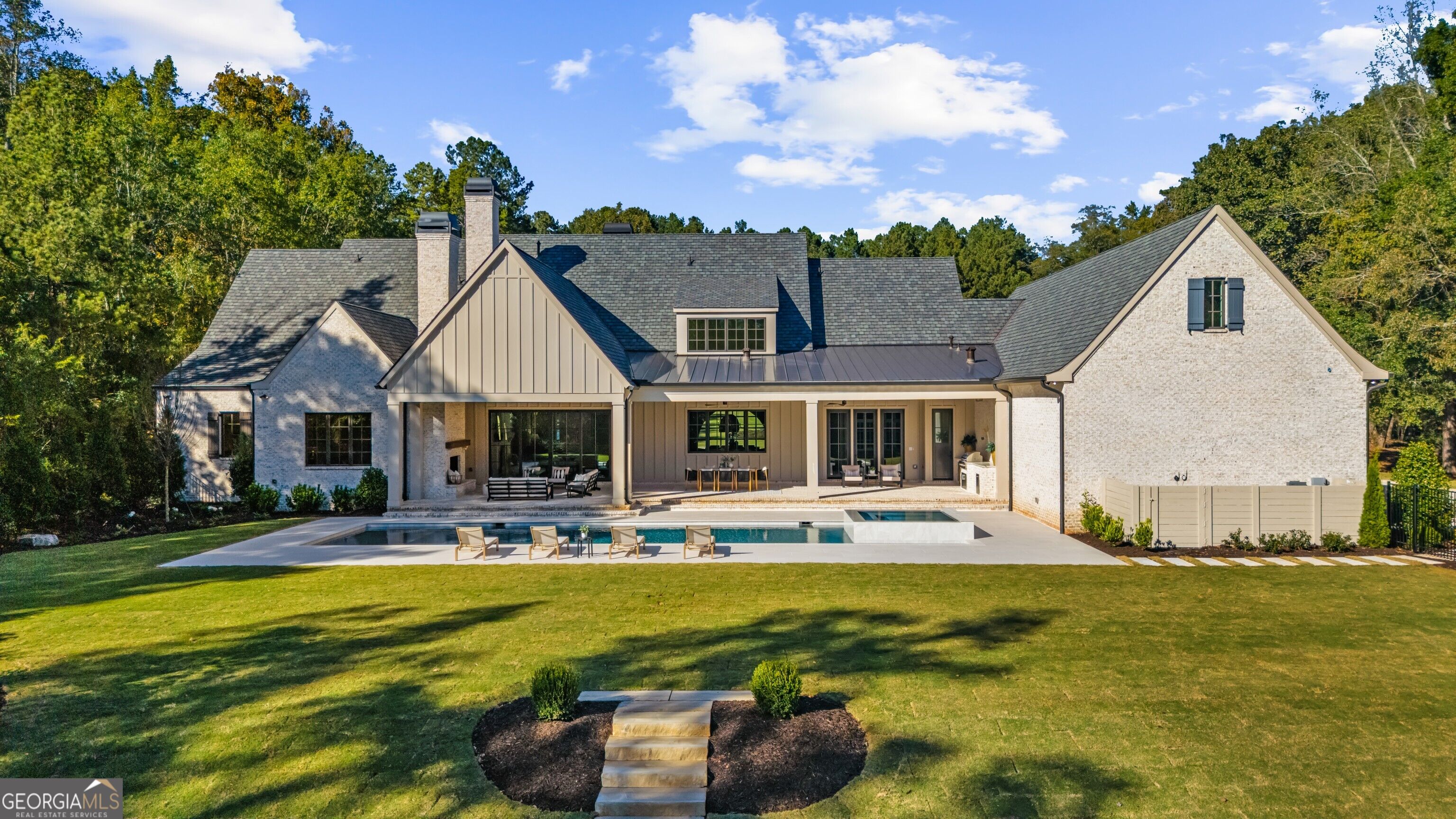 615 Hickory Flat RD
