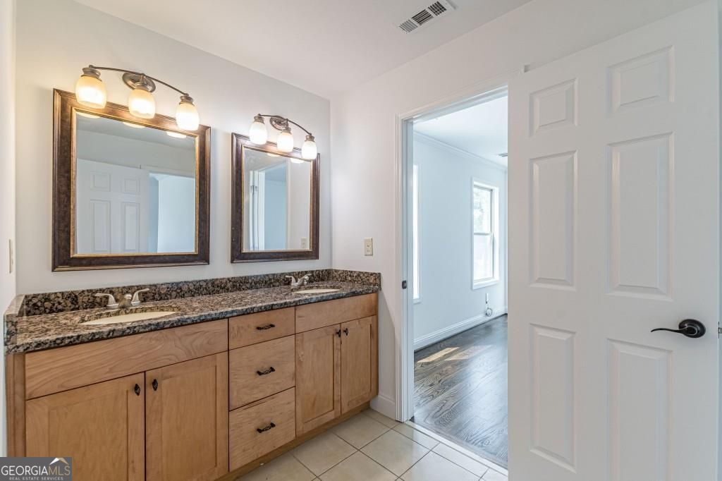 Atlanta, Georgia 30316, United States, 3 Bedrooms Bedrooms, ,3 BathroomsBathrooms,Residential,Active,176000