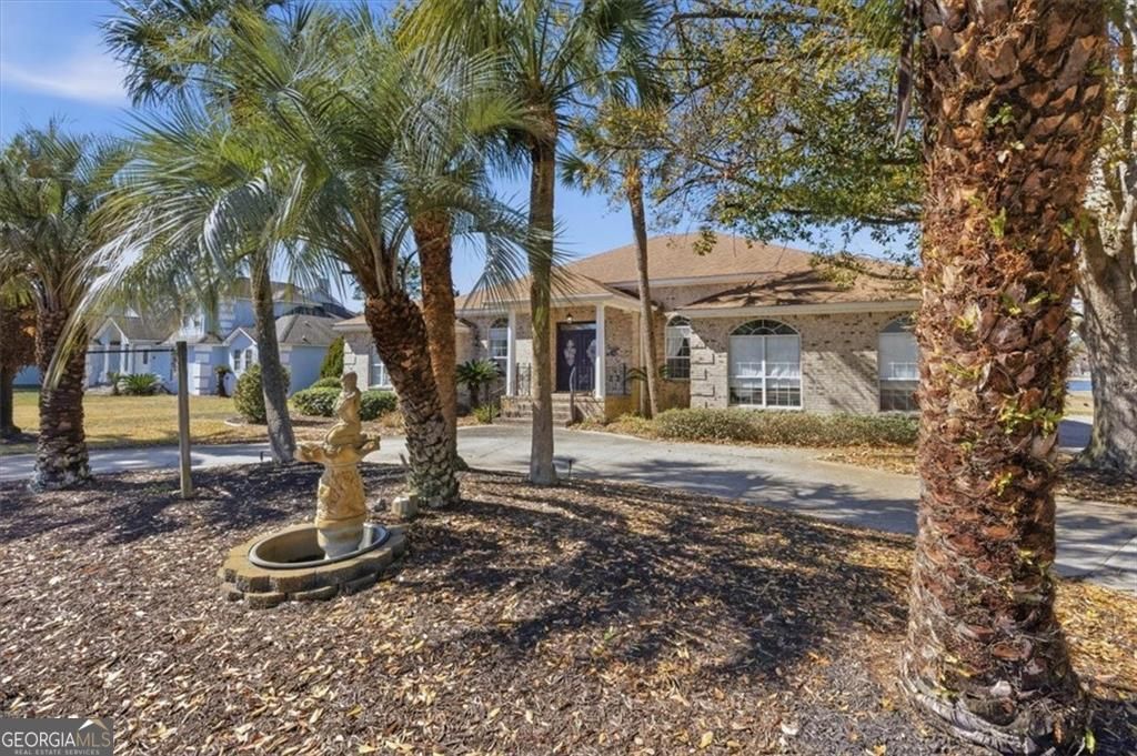 Photo of 2127 Charing, Brunswick, GA 31525 (MLS # 10695030)