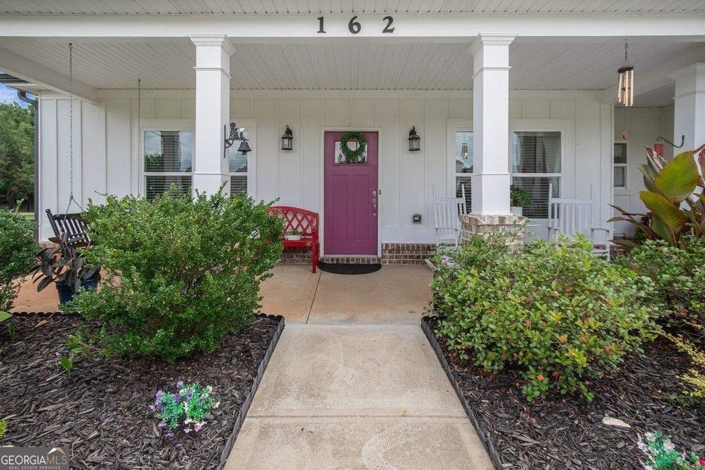 Photo of 162 NW Alexander Lakes Drive, Eatonton, GA 31024 (MLS # 10811843)