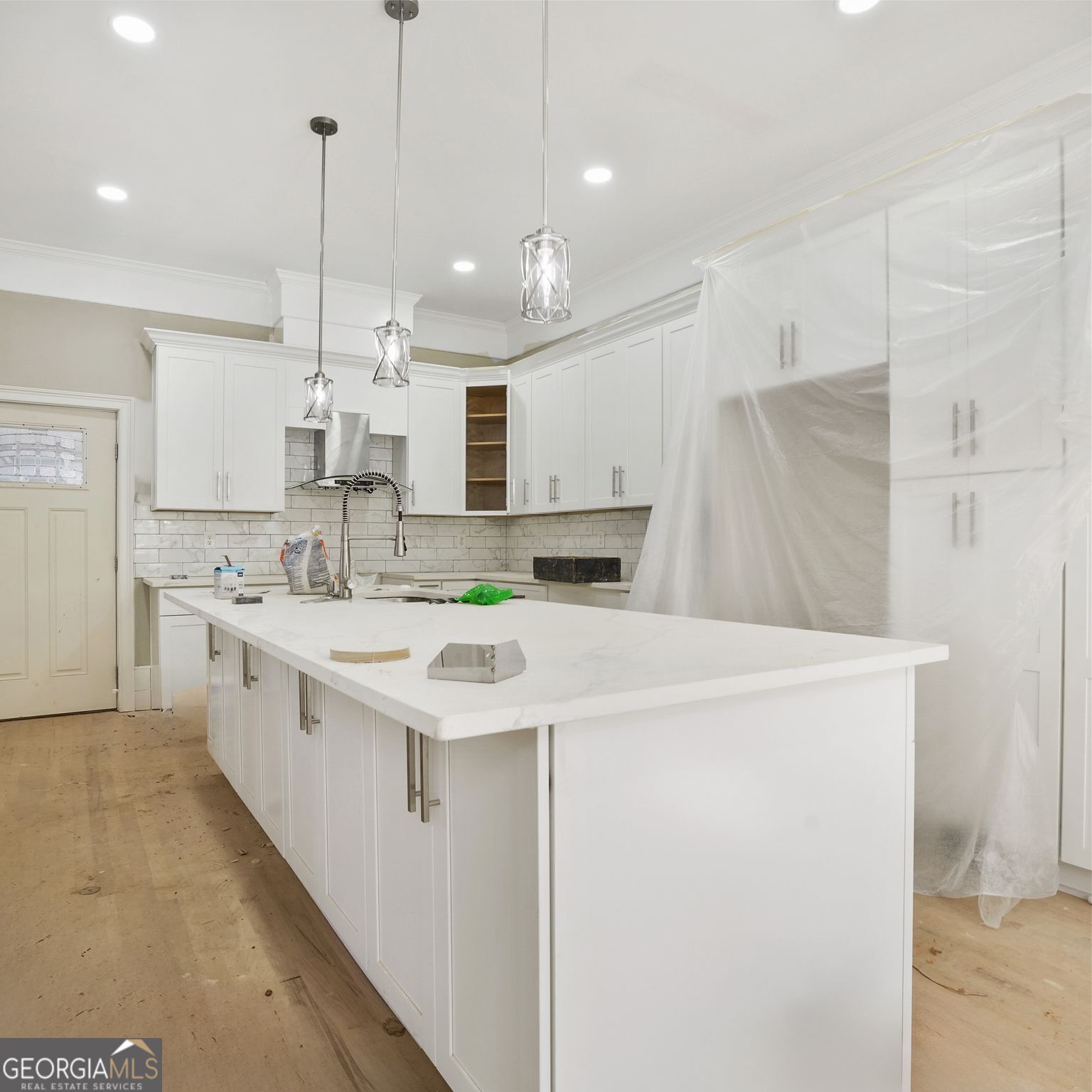 4267 Matisse LN