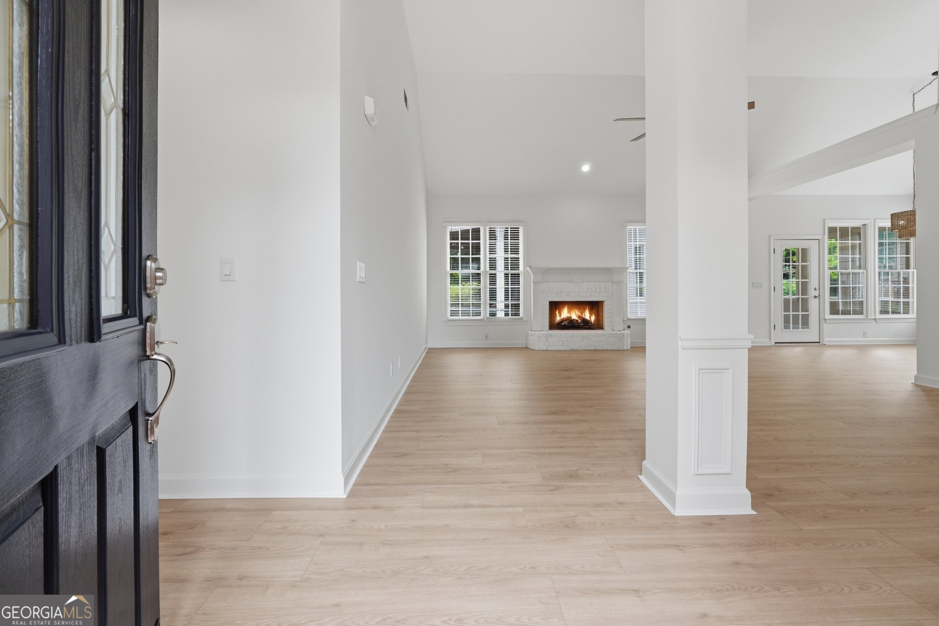 325 North CT