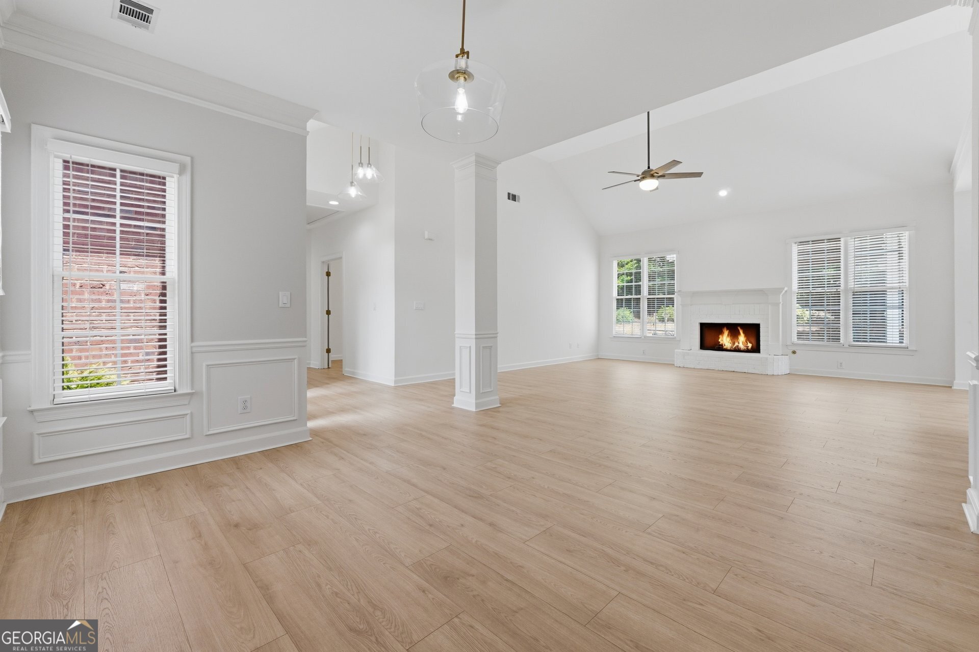 325 North CT