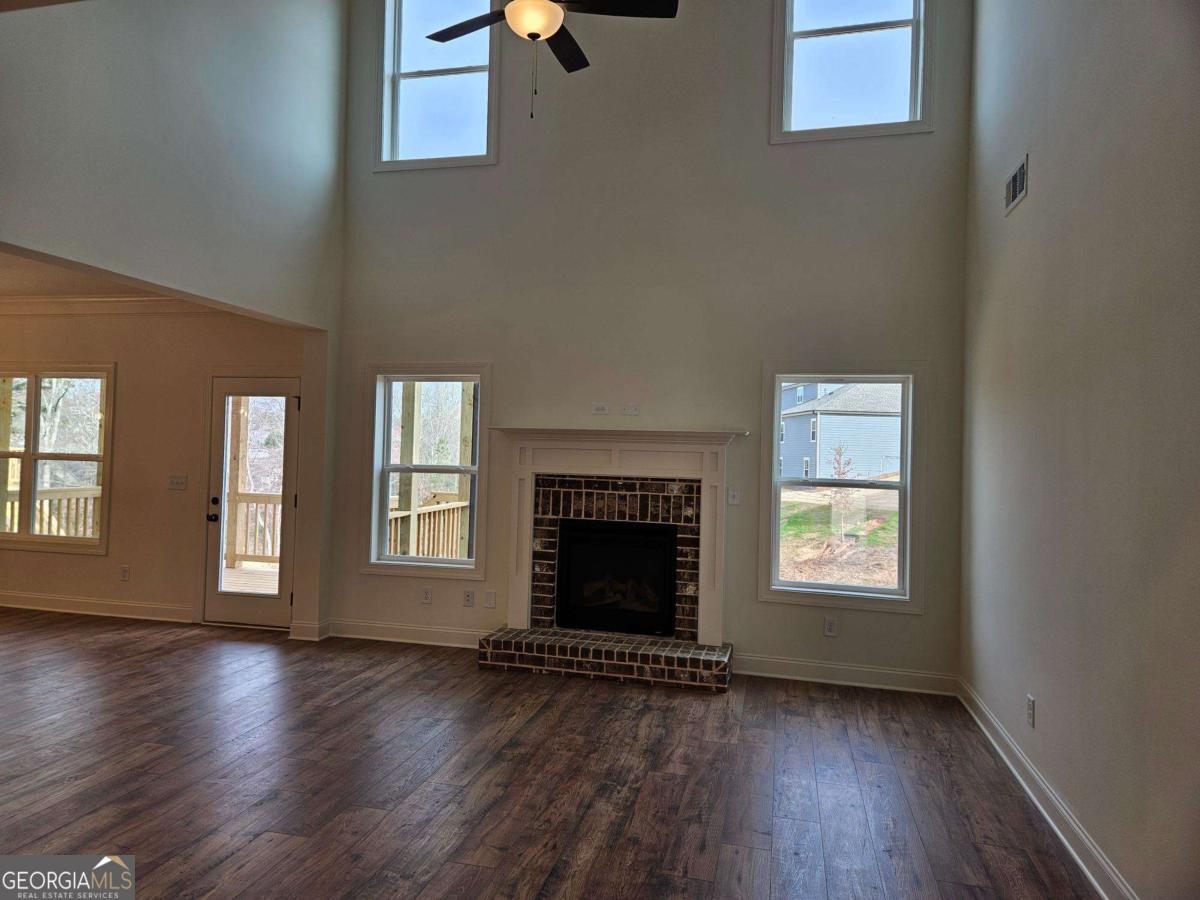 593 Calgary Downs DR